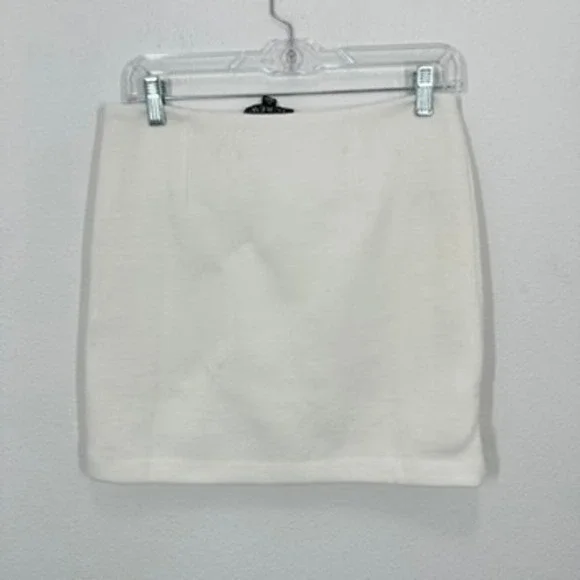 J. Crew Size XS Cream White Wool Blend Mini Skirt Gold Button Detail Preppy Chic - Picture 4 of 6